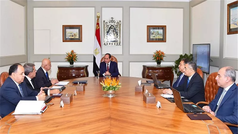 السيسي يناقش منظومة التأمين الصحي الجديدة