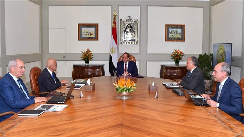 السيسي يجتمع مع رئيس مجلس الوزراء ووزير الموارد المائية والرى لبحث الاستعدادات لموسم السيول