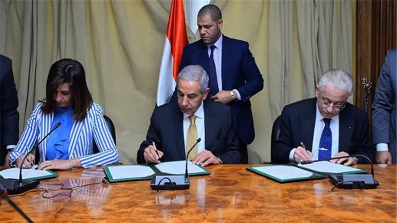 وزراء الصناعة والتعليم والهجرة.. بروتوكول تعاون لتوعية الشباب بسبل الهجرة الآمنة 