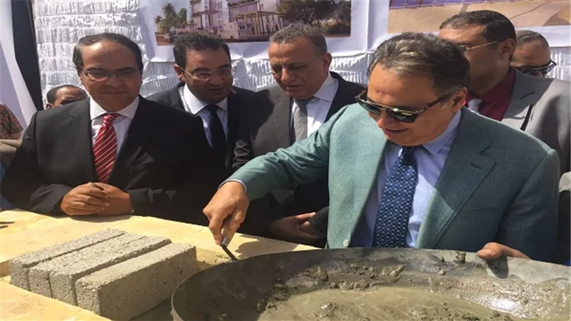 وزير الصحة يضع حجر الأساس لمعهد الكبد الجديد بحميات امبابة