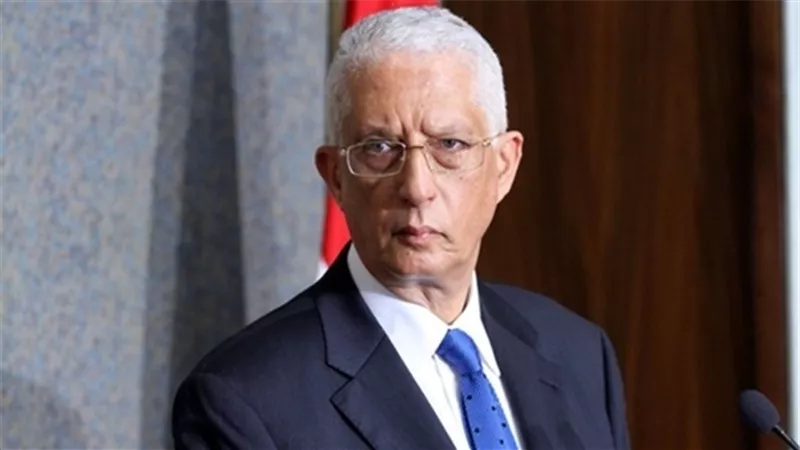 نائب وزير الخارجية يسلم رسالة من السيسي إلى رئيس الكاميرون