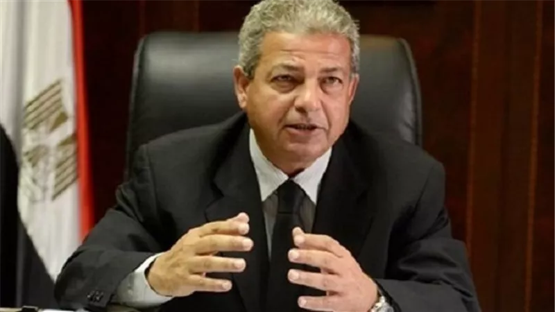 وزير الرياضة يهنئ 
