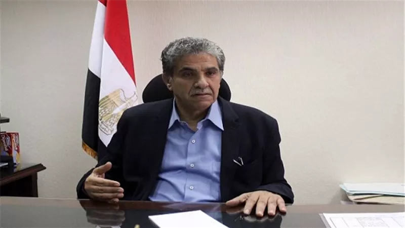 مناقشة إجراءات تطوير منطقة جنوب محور المشير  