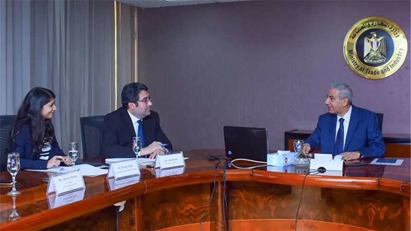 قابيل يستعرض تحسن الوضع الاقتصادى فى مصر مع ستاندرد أند بورز 
