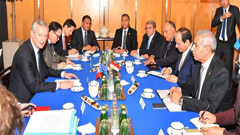 السيسي يزور مقر وزارة الاقتصاد والمالية الفرنسية ويلتقى عدداً من رؤساء كبرى الشركات الفرنسية