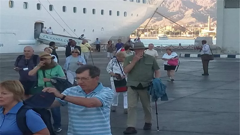 وصول  2565 سائح من جنسيات مختلفة الى مينائى سفاجا والغردقة