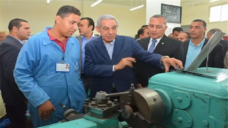 قابيل يفتتح مجمع مراكز التدريب الفني والمهني بمحافظة السويس  