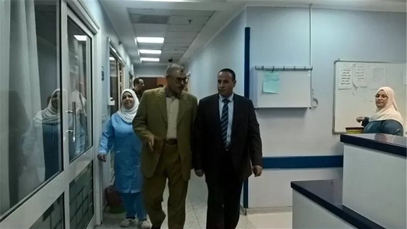 رئيس هيئة السكة الحديد يفاجئ المركز الطبى لسكك حديد مصر