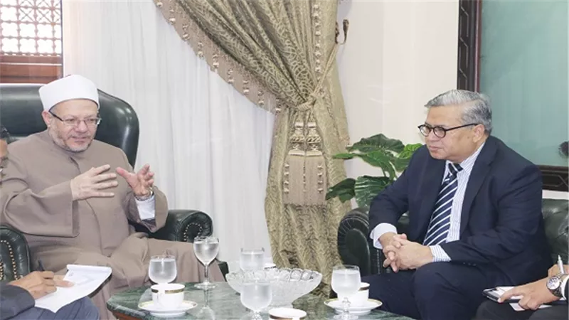 مفتي الجمهورية يستقبل السفير الإندونيسي بالقاهرة لبحث أوجه تعزيز التعاون 