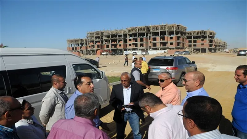 وزير الإسكان يتفقد المرحلة الثالثة من مشروع 