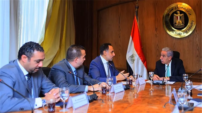 قابيل يستعرض ترتيبات البعثة التجارية الى المملكة المتحدة نوفمبر الجارى