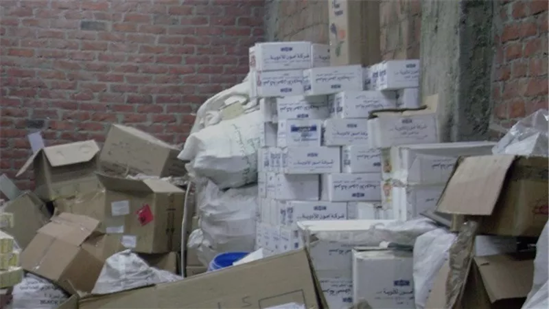 ضبط 120 ألف شريط مكمل غذائى 