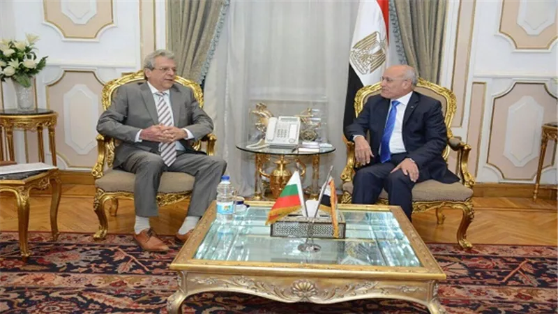 تعاون 