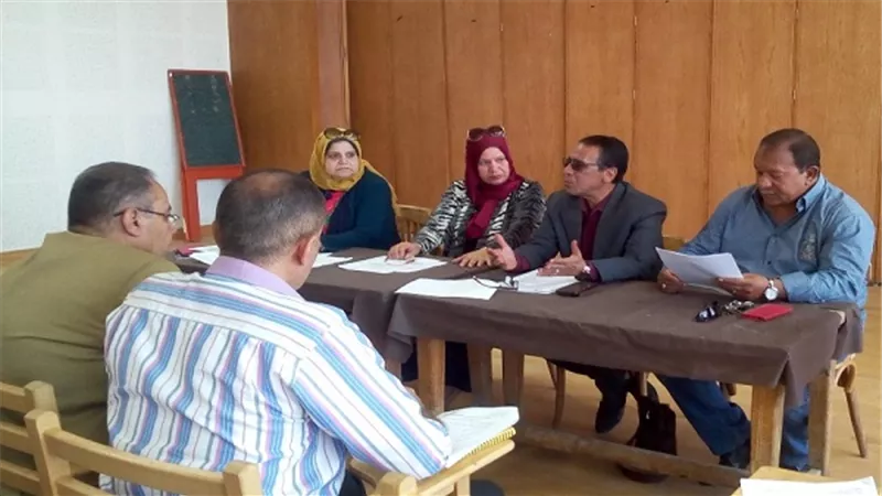 وكيل التعليم بالسويس يشارك المجلس  الجديد للرواد فى اول اجتماعاتة
