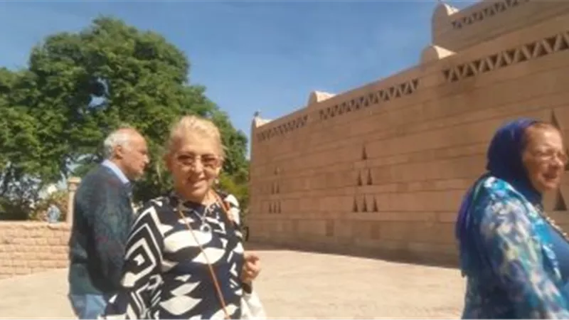 عائلة الملك فاروق في الأقصر وأسوان لإجراء جولة سياحية 