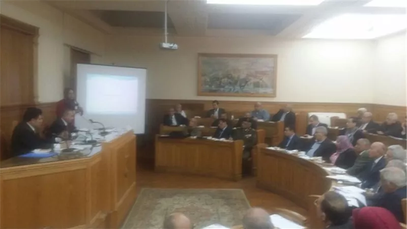  النقل تستعرض خطتها لتطوير منظومة النقل النهري في مصر