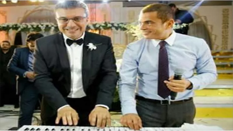 عمرو الليثى يوجه التهنئة للهضبة على برنامجه الجديد على شاشة الحياة 