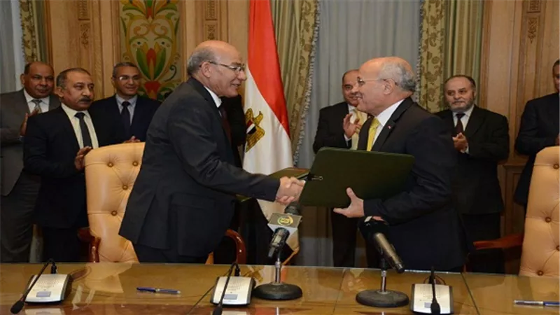 تعاون بين 