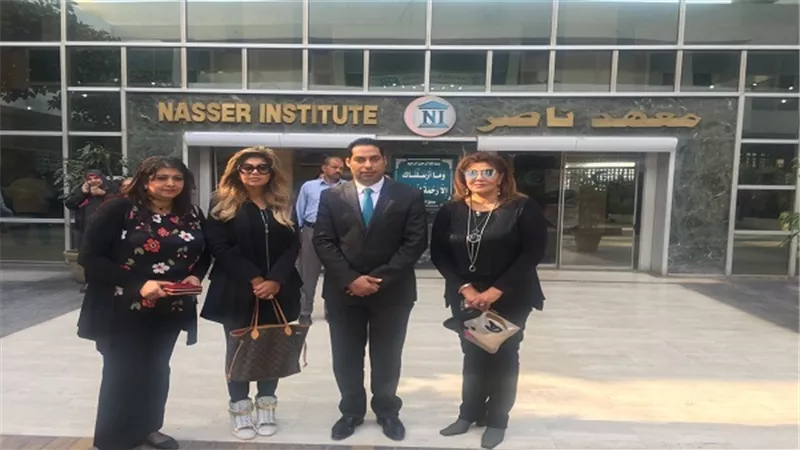 بالصور.. بوسى شلبى والهام شاهين وهالة صدقى وزيارة الى مصابى حادث الروضة بمستشفى معهد ناصر 