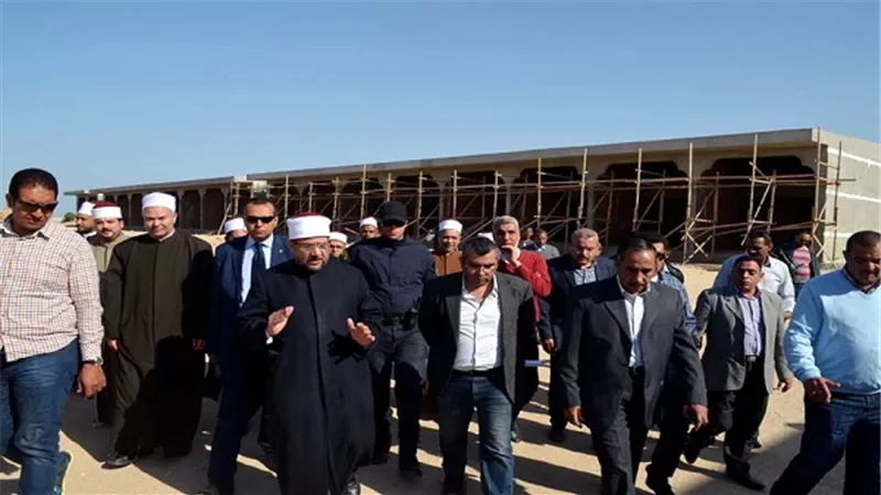 وزير الأوقاف يتفقد أعمال مشروع مدينة الحرفيين ومسجد الدهار الكبير والمركز الإسلامى 