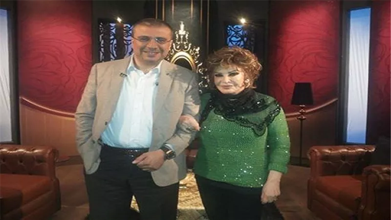 الجمعة صفية العمرى تكشف أسرار مسيرتها الفنية  ببرنامج 