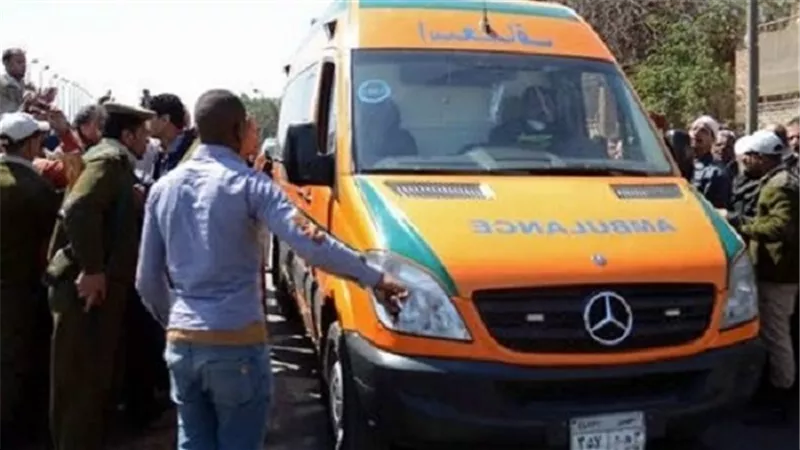 اصابة خمسة فى حادث انقلاب سيارة على طريق السخنة