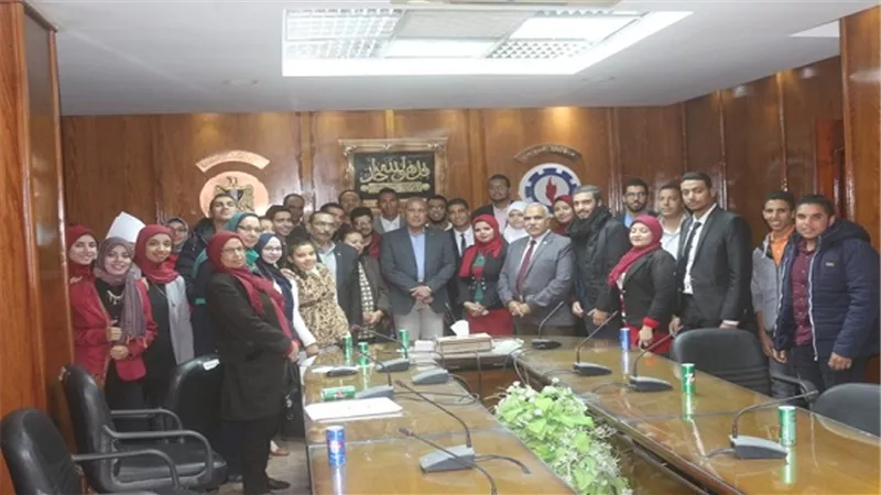 محافظ السويس لبرلمان الشباب والطلائع: المحافظة ستشهد مشروعات عملاقة قريبا
