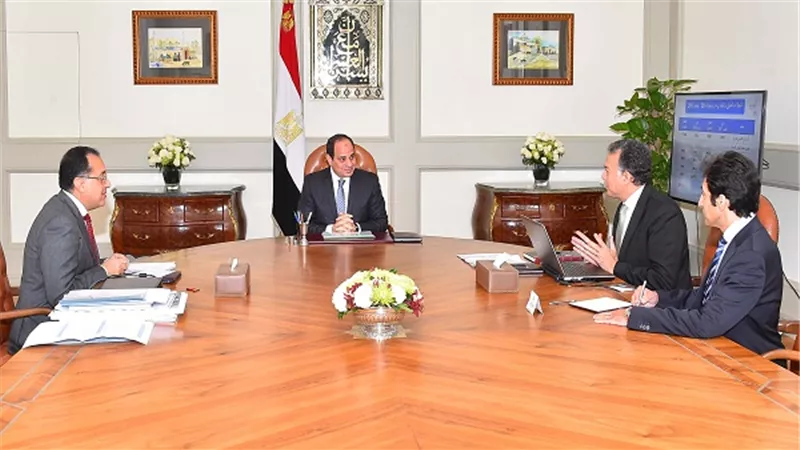السيسي يجتمع مع القائم بأعمال رئيس مجلس الوزراء ووزير النقل