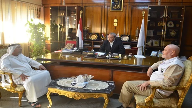 محافظ قنا يستقبل وفد مؤسسة آل مكتوم الخيرية