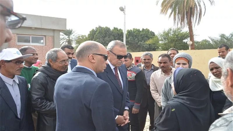 محافظ قنا يتفقد عدد من المشروعات الخدمية بمركز قوص
