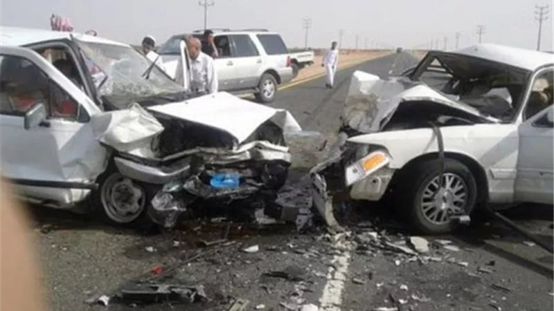 حادث كارثي على طريق البحيرة.. تعرف على نتائجه