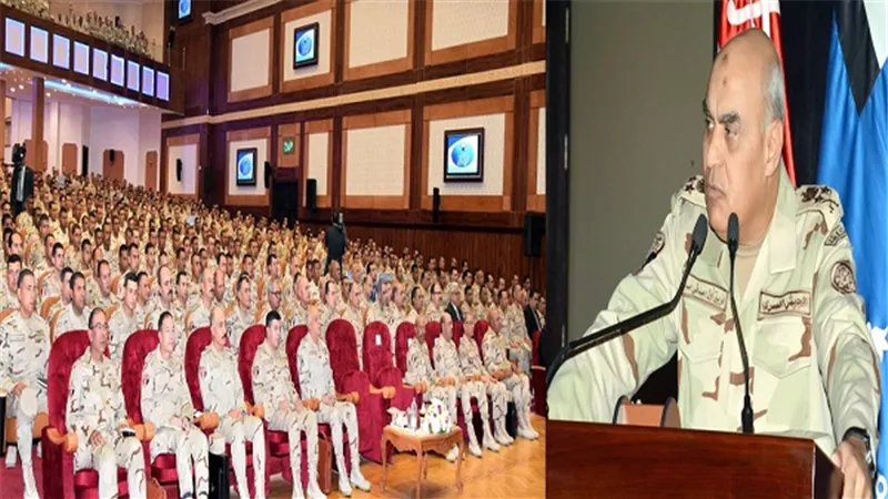وزير الدفاع والانتاج الحربى يلتقي عدد من مقاتلي الجيش الثالث الميدانى  