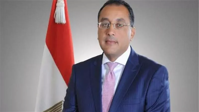 وزير الإسكان والمحافظ يتفقدان الإسكان الاجتماعى والشريط النهرى السياحى بأسوان الجديدة