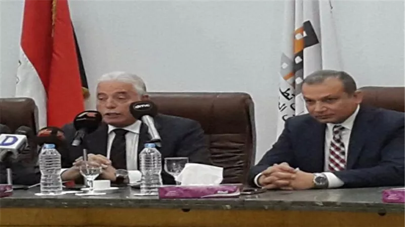 محافظ جنوب سيناء ومدير صندوق تطوير المناطق العشوائية يوقعان اتفاقيتي تعاون لتطوير منطقتي الرويسات