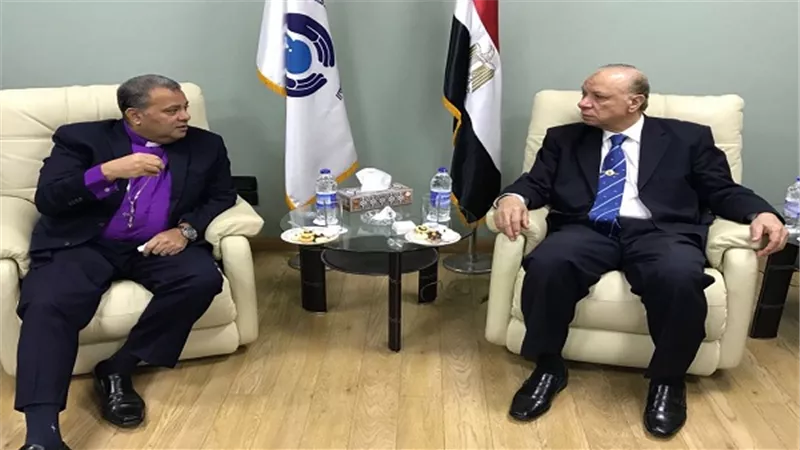 محافظ القاهرة يشارك الطائفة الإنجيلية احتفالات عيد الميلاد المجيد