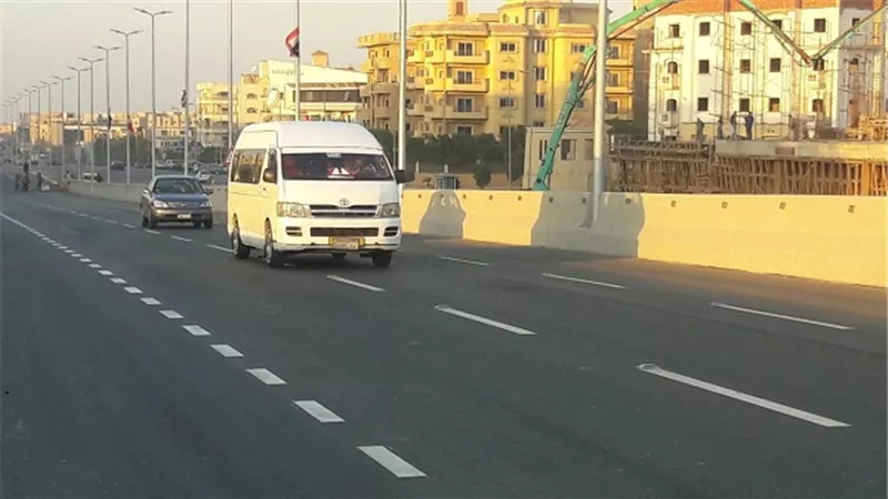 وزارة الإسكان: بدء التشغيل التجريبى لكوبرى محمد نجيب بالقاهرة الجديدة