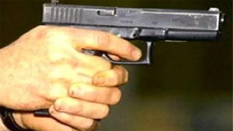 طالب يطلق النار علي صاحب معرض سيارات بالقليوبية