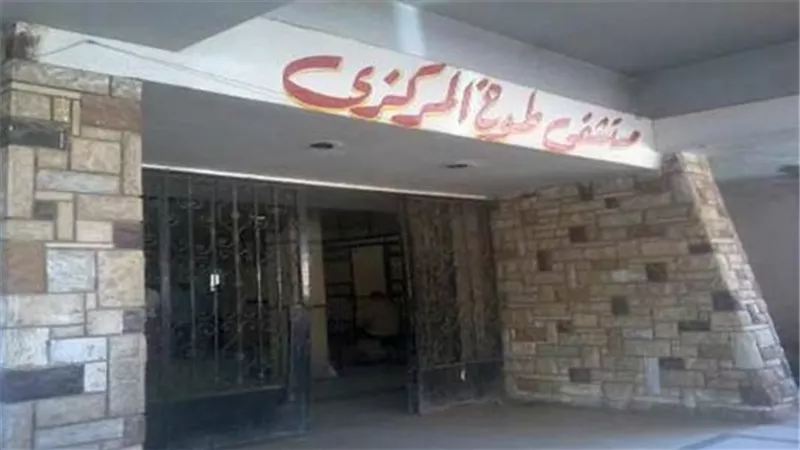 طالب يشرع في قتل والدته بالقليوبية