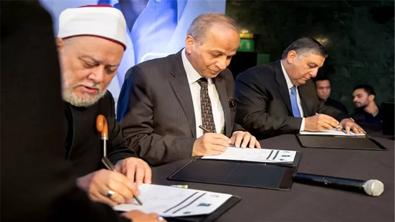 بالصور.. محافظ القليوبية يوقع مذكرة تفاهم مع مؤسسة مصر الخير