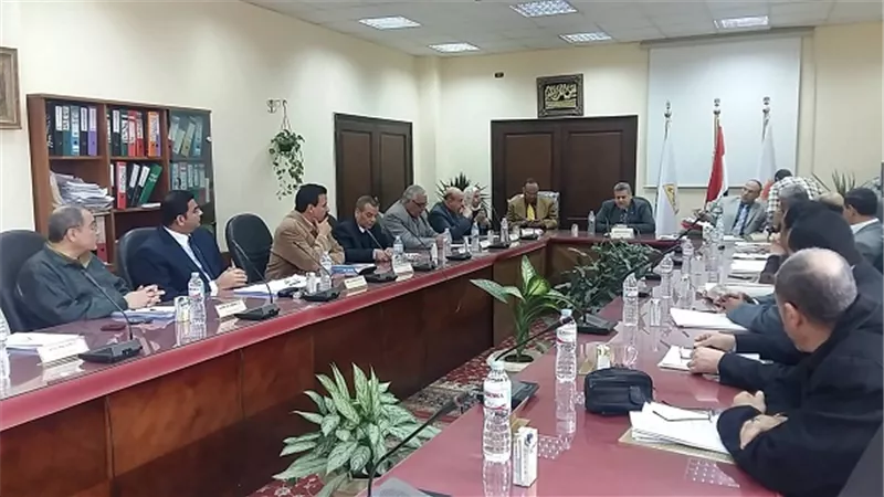 رئيس جامعة بنها: الجامعة تسعى للتطوير المستمر فى كلياتها