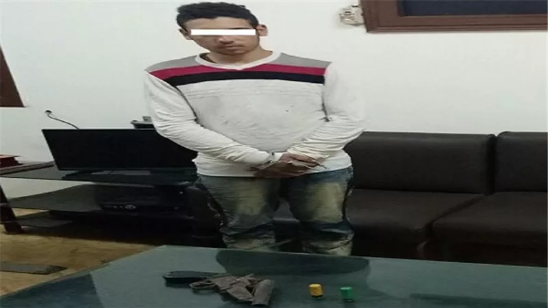 ضبط هارب محكوم عليه فى 3 قضايا سرقة بالإكراه من بينهم حكم بالسجن المؤبد