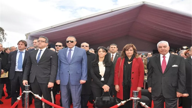 نقل تمثال رمسيس الثانى لبهو المتحف المصرى الكبير