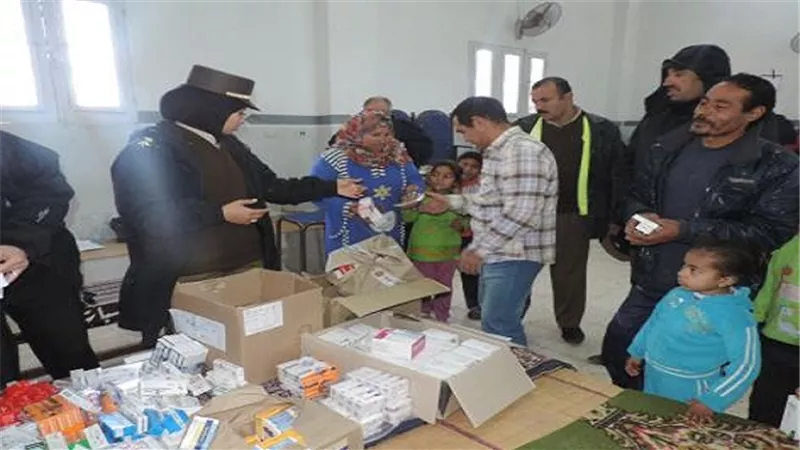 توقيع الكشف الطبى على المواطنين ببنها