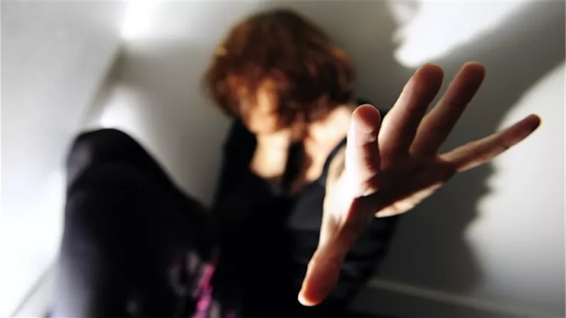 خدع زوجته ليجعلها حاملًا.. ماذا فعل؟