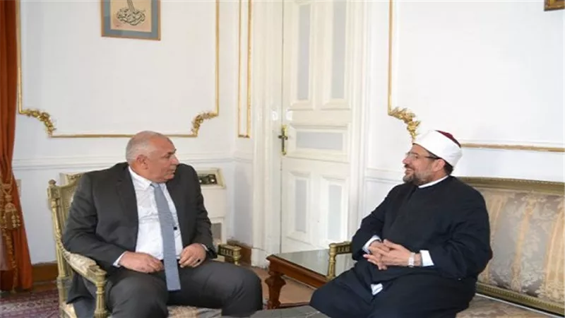 وزير الأوقاف يستقبل محافظ الوادي الجديد