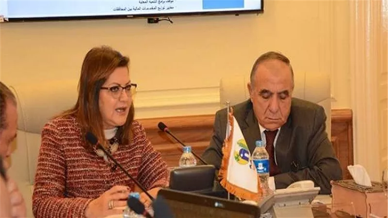 مراجعة الخطة التنفيذية للمرحلة الأولى من برنامج التنمية المحلية لصعيد مصر