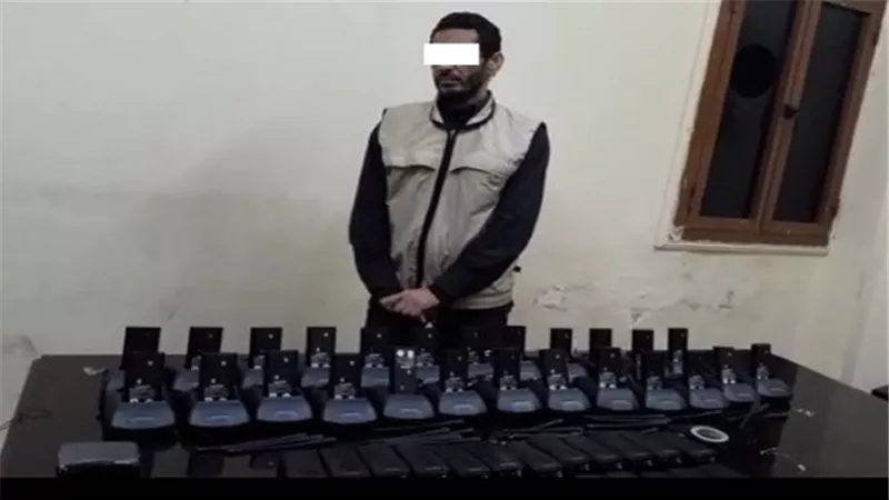 ضبط أحد الأشخاص لقيامه بالإتجار فى الأجهزة اللاسلكية بدون ترخيص  