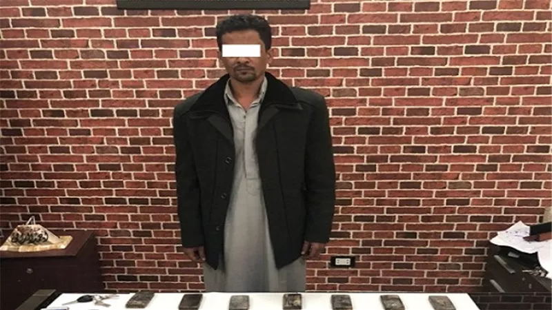 ضبط أحد الأشخاص لقيامه بالإتجار بالمواد المخدرة 