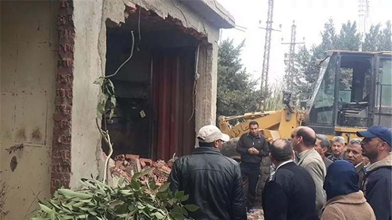 بالصور.. إزالة 187 حالة تعدى علي مساحة ٤ أفدنة بأراضي الرى بالقليوبية