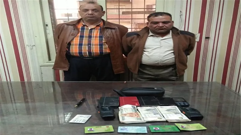 القبض على تشكيل عصابي تخصص في النصب على المواطنين بالاميرية